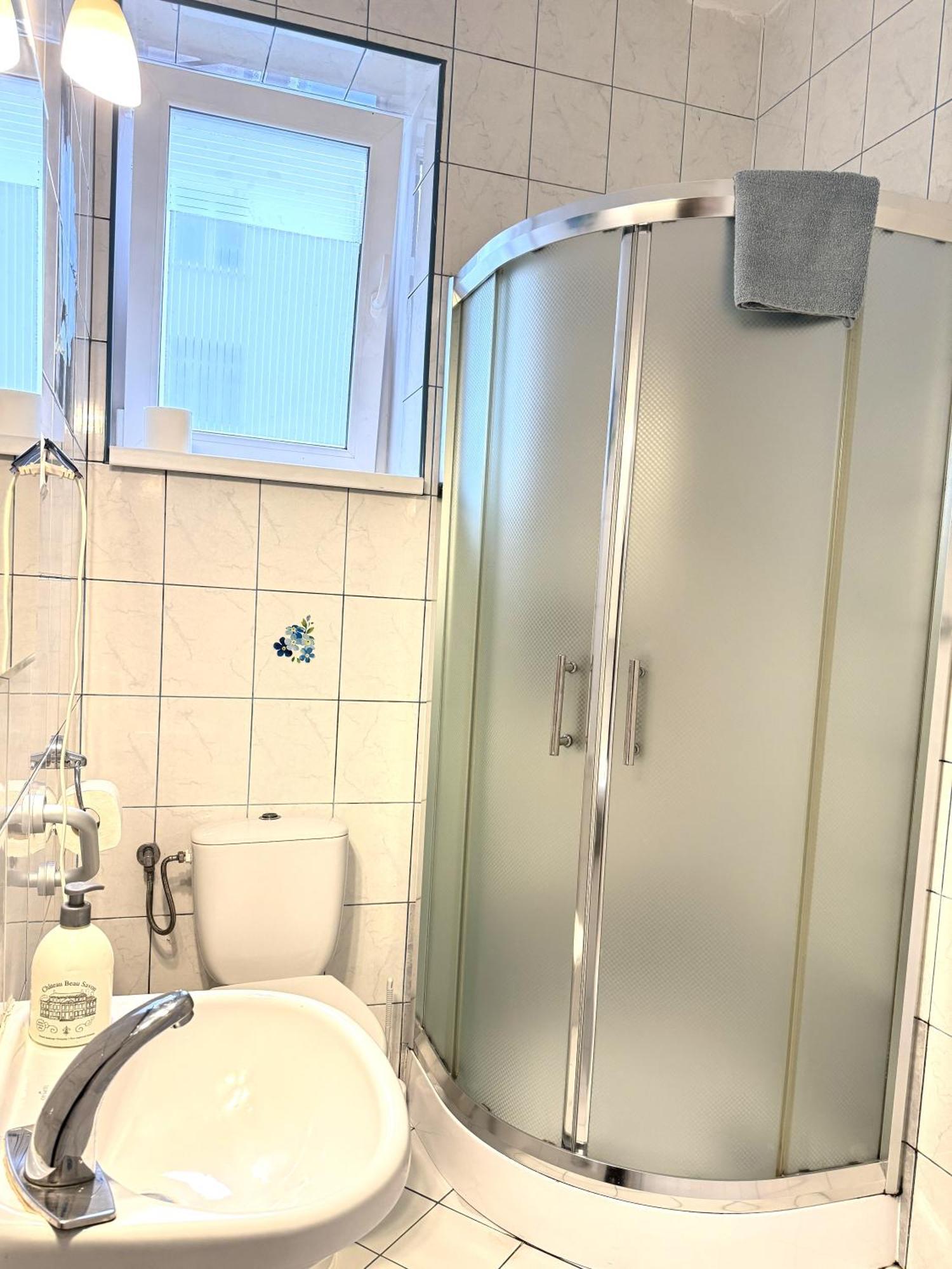 שצ'צ'ין Hostel Koral מראה חיצוני תמונה